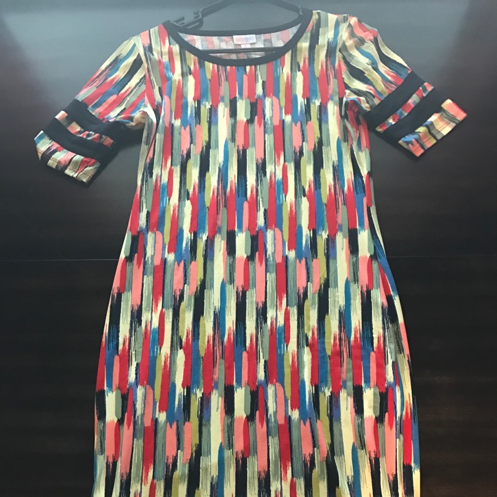 Julia - only worn once - perfect condition